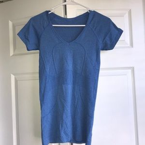 Lululemon swiftly tech v neck
